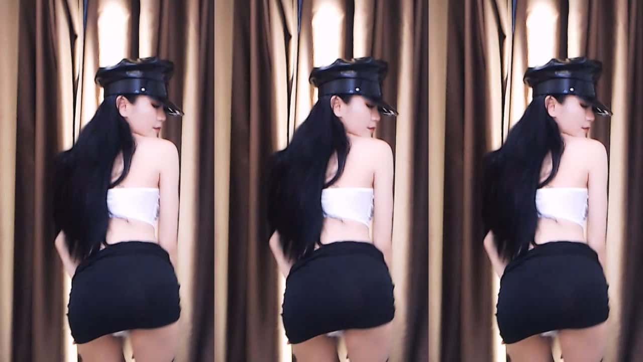 网易CC主播【奶娃】土豪高价升级定制热舞合集资源[4V-1.45G]