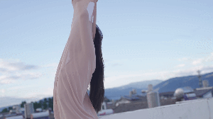 阿朱的超艺术写真视频，屋顶、古建筑、天空和大美女资源[2.19G-15分20秒]