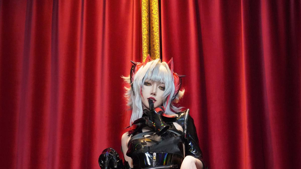 絞肉姬Walküre美女写真图集下载34套 8GB资源下载-主播团吧