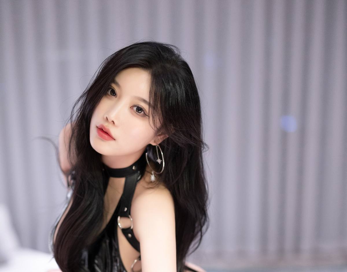杨晨晨 – 内部私购无水印写真图片合集53套 30GB资源下载-主播团吧