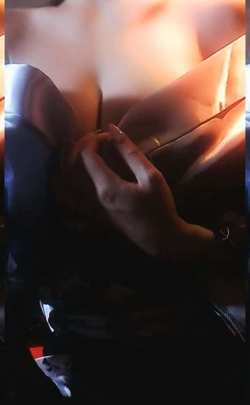 网易CC主播 – 丸子超凶 土豪群定制热舞视频资源[2V-2.28G]